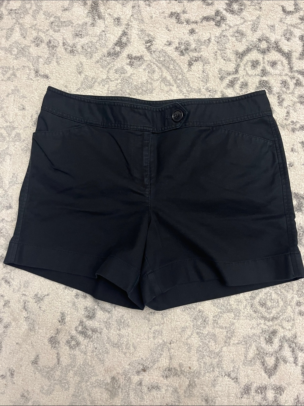 Ann Taylor Black Tailored Stretch Bermuda Shorts - Signature Fit